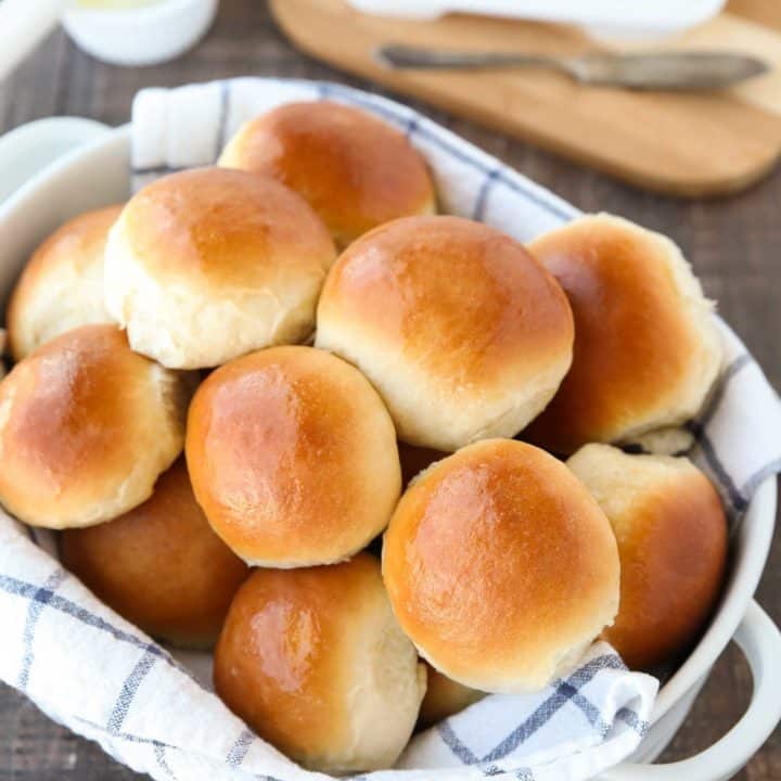 DINNER ROLLS